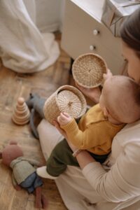 Cumuler l'aide CAF pour l'assistante maternelle et pour l'agence de garde d'enfant, c'est possible ?